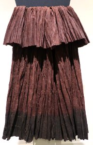 Topi' (ceremonial barkcloth skirt) from Indonesia, Honolulu Museum of Art 9998.1