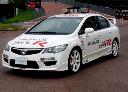 The frontview of Honda CIVIC TYPE R (FD2) SUZUKA CIRCUIT MARCIAL CAR