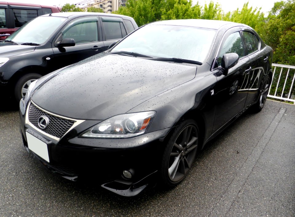 The frontview of Lexus IS350 F SPORT (GSE21)