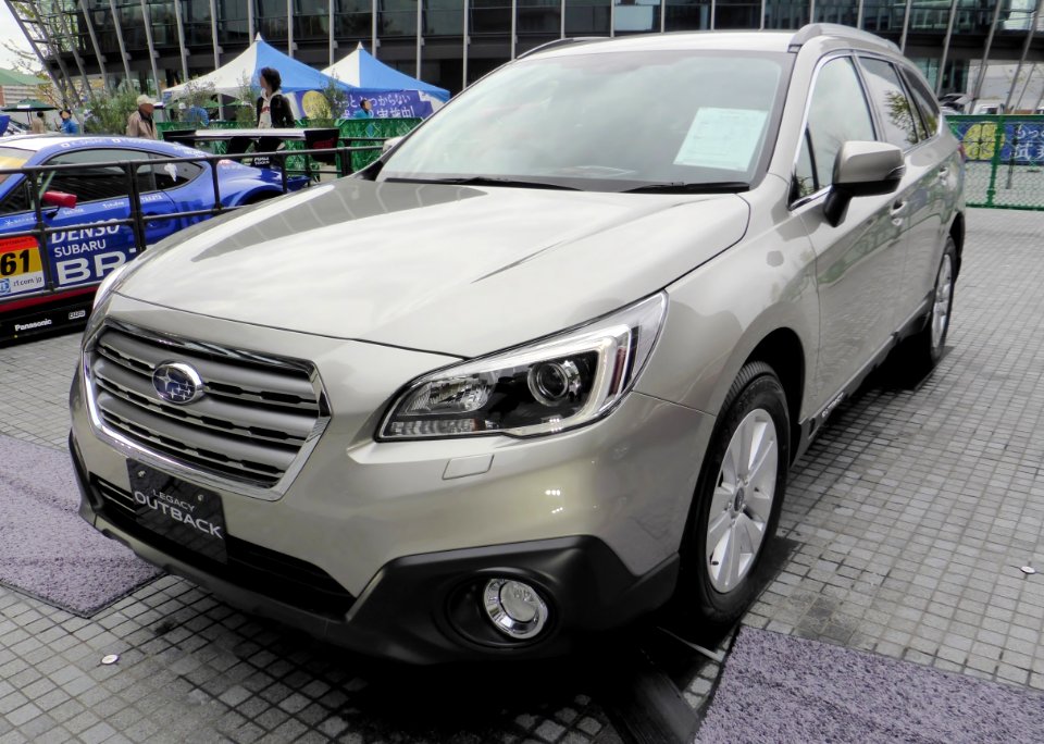 The frontview of Subaru BS9 LEGACY OUTBACK