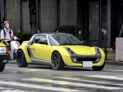 The frontview of smart roadster