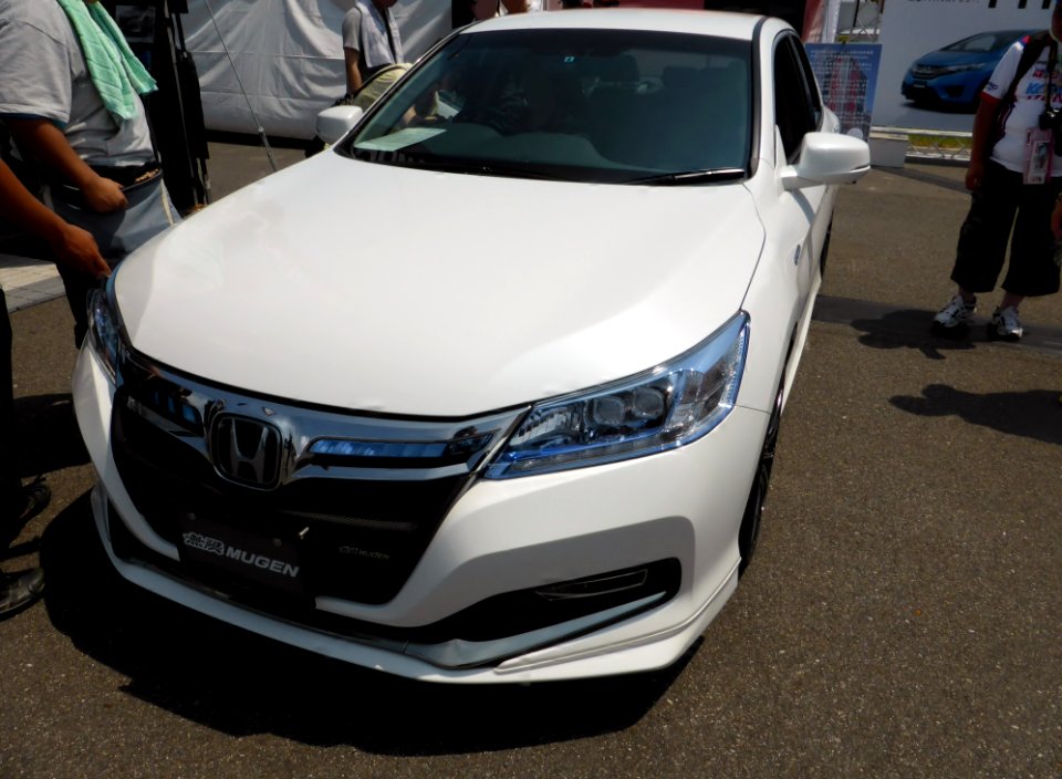 The frontview of Honda ACCORD HYBRID (CR6) ver.MUGEN