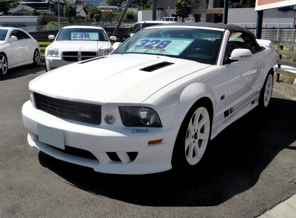The frontview of SALEEN S281 SUPERCHARGER CONVERTIBLE