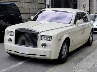 The frontview of Rolls-Royce Phantom Series I photo