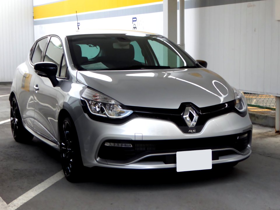The frontview of Renault LUTECIA IV RS CHASHIS CUP