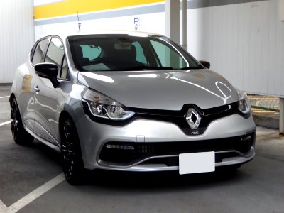 The frontview of Renault LUTECIA IV RS CHASHIS CUP