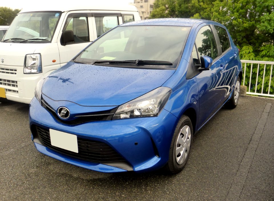 The frontview of Toyota Vitz 1.5U (XP130)