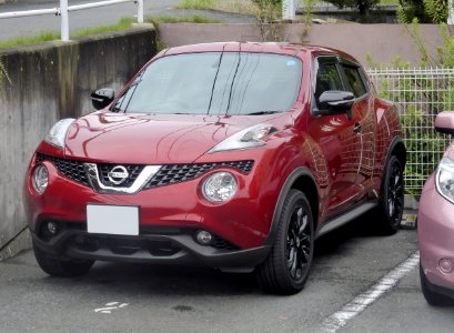 The frontview of Nissan JUKE 15RX (F15) MY2014