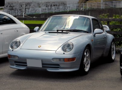 The frontview of Porsche 993 Carrera