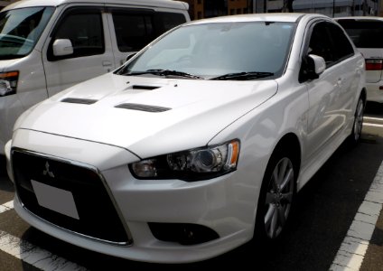 The frontview of Mitsubishi GALANT FORTIS SPORTBACK RALLIART (CY4A)