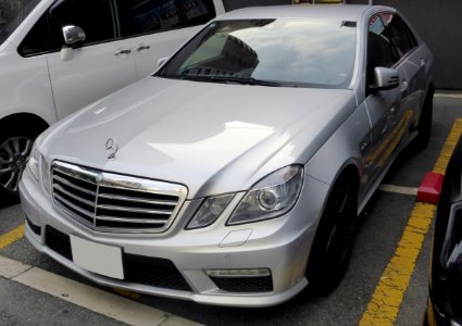 The frontview of Mercedes-Benz E63 AMG (W212) photo