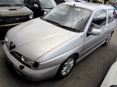 The frontview of Alfa Romeo 145 Quadrifoglio photo