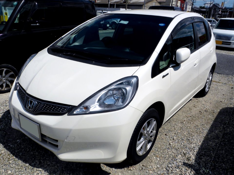 The frontview of Honda FIT 13G 10th Anniversary (GE6)
