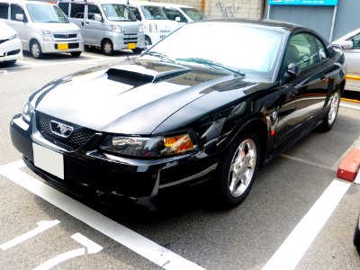 The frontview of Ford MUSTANG IV coupe