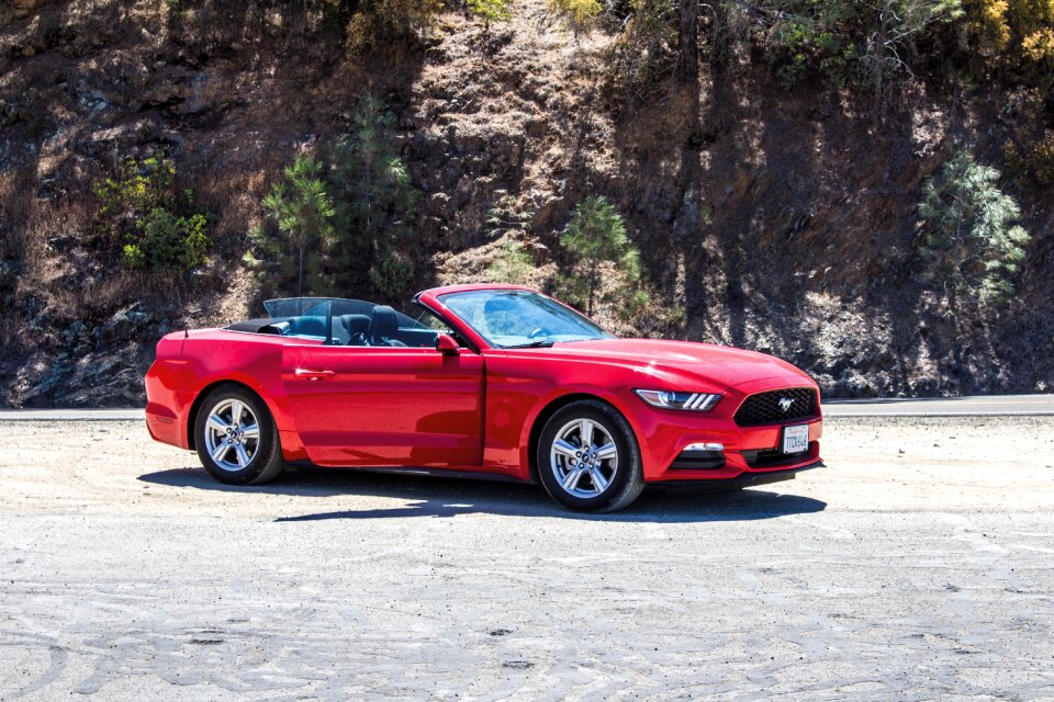 Ford mustang natural rocks