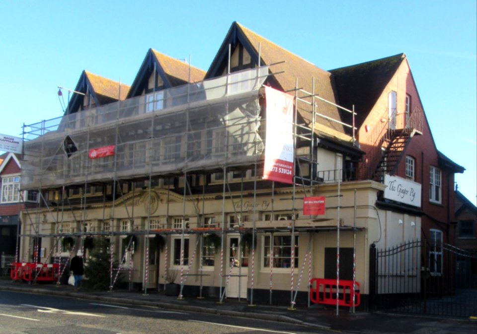 The Ginger Pig pub (former Ship Hotel), 3 Hove Street, Hove (January 2017) (2)
