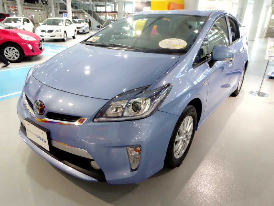 The frontview of Toyota PRIUS PHV G (ZVW35)