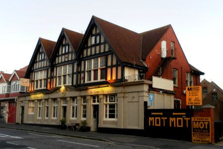 The Ginger Pig pub, Hove Street, Hove (September 2011) (3)