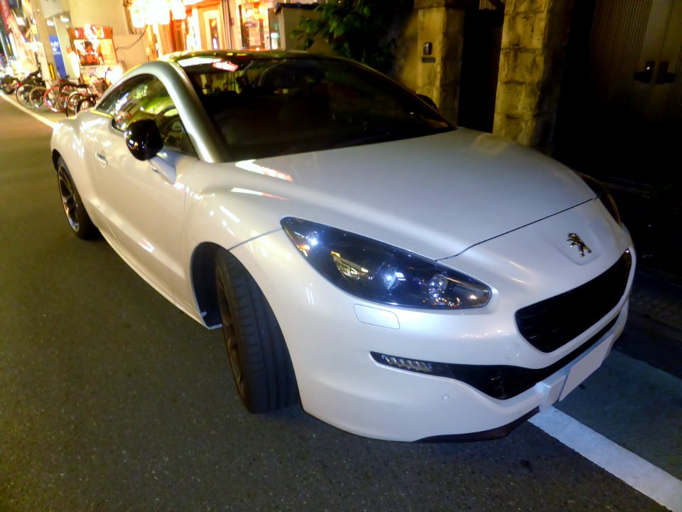 The frontview of Peugeot RCZ facelift at night