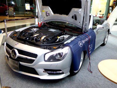 The frontview of Mercedes-Benz SL550 (R231) with her roof open