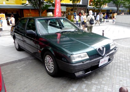 The frontview of Alfa Romeo 164 L