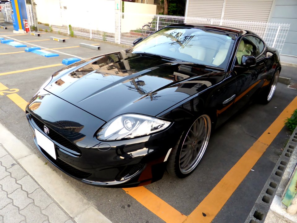 The frontview of Jaguar XK (X150)