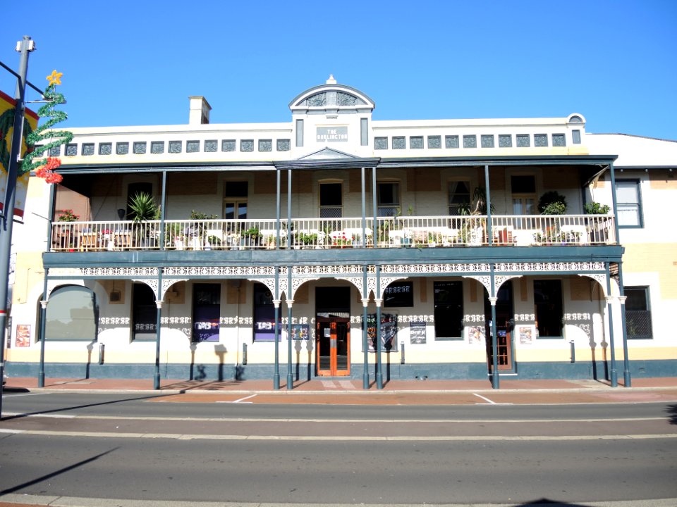 The Burlington Hotel, Bunbury (Victoria Street)