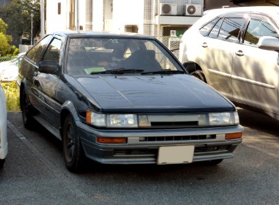 The frontview of Toyota COROLLA LEVIN GT APEX (E-AE86-ECMVF)