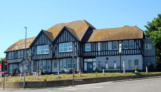 The Downs Hotel, Warren Road, Woodingdean (May 2020) (1)