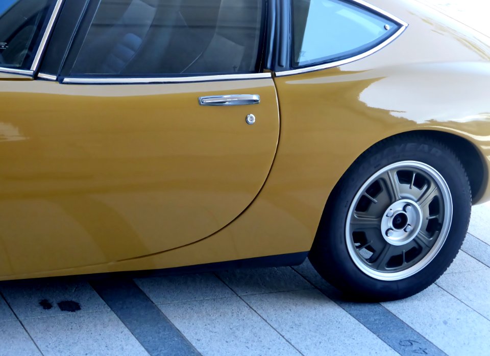 The door line of roadster Ryuhi Final Ver.YAMAHA GOLD