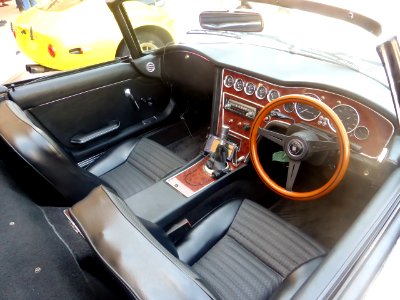 The interior of roadster Ryuhi Final ver.Bond car photo