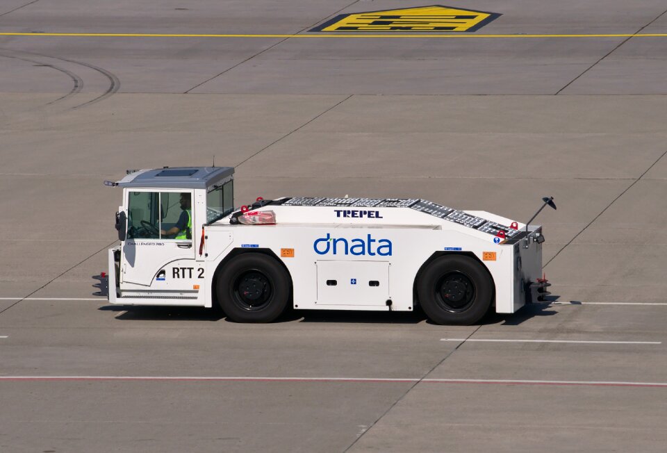 Tractor airport zurich