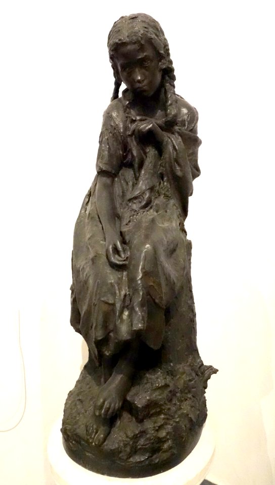 The Little Orphan by Giovanni Scanzi (1840-1915), undated, bronze - Accademia Ligustica di Belle Arti - DSC02345