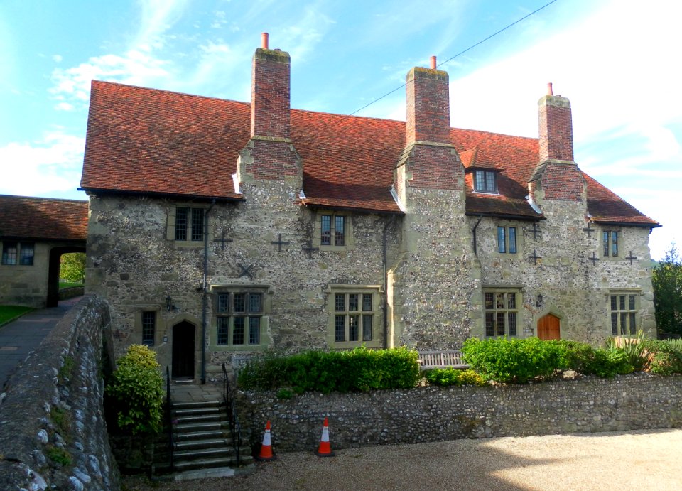 The Old Parsonage, Ocklynge Road, Old Town, Eastbourne (NHLE Code 1190560) (October 2012, from East)