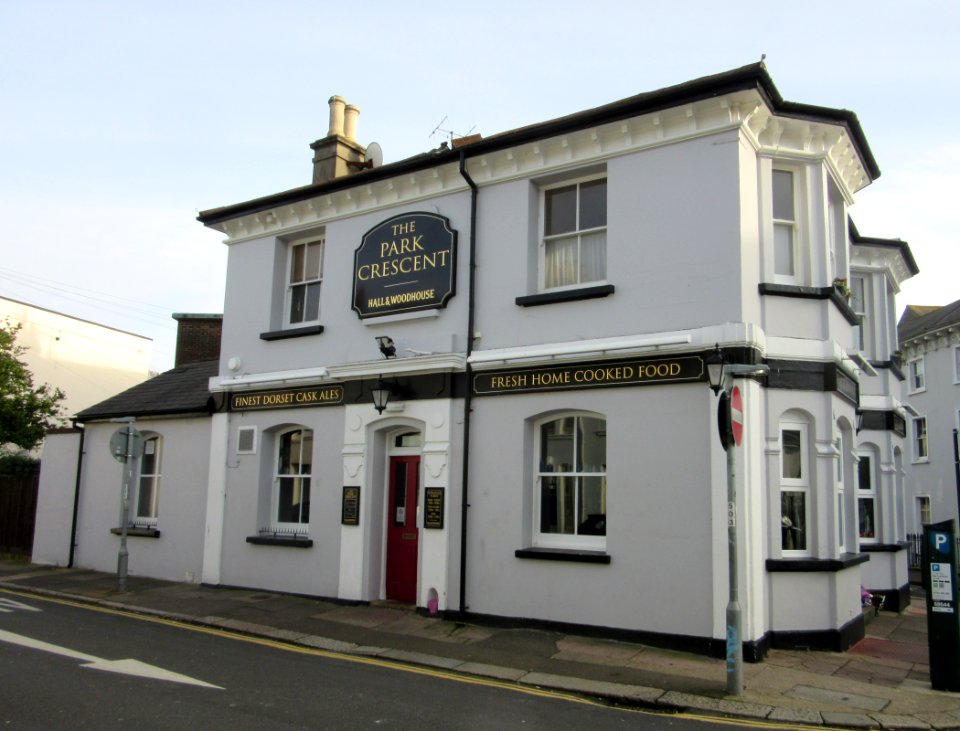 The Park Crescent pub, Park Crescent Terrace, Round Hill, Brighton (November 2015) (1)