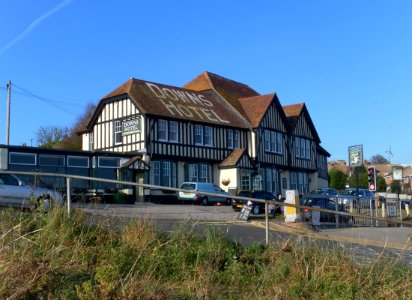 The Downs Hotel, Warren Road, Woodingdean (October 2011) (2)