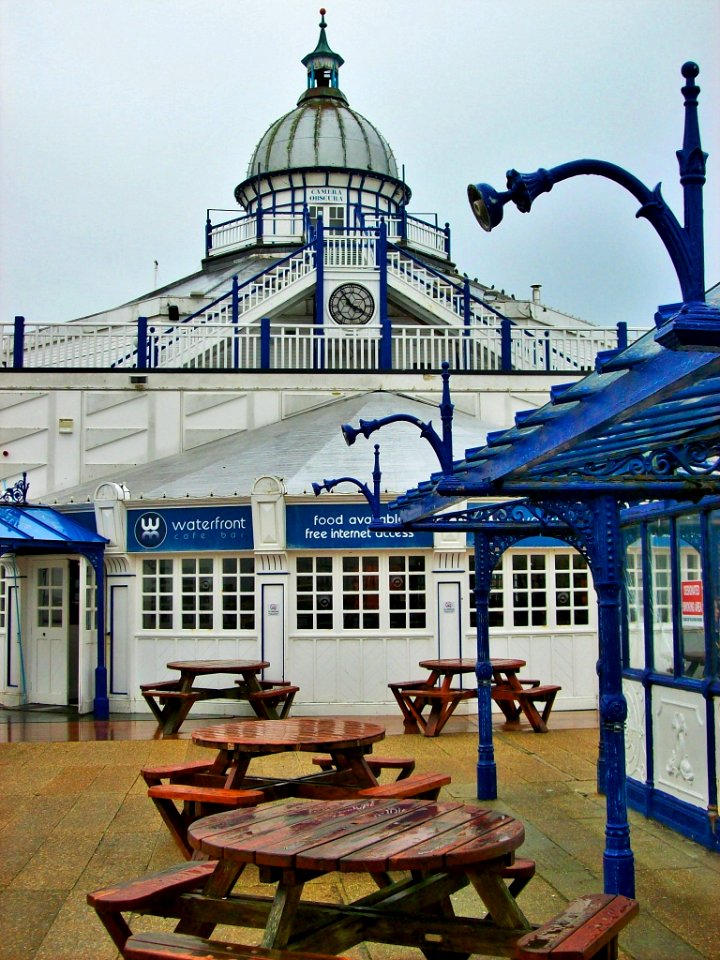 The camera obscura, Eastbourne pier
