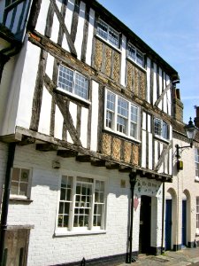 The Old Drum, Sandwich