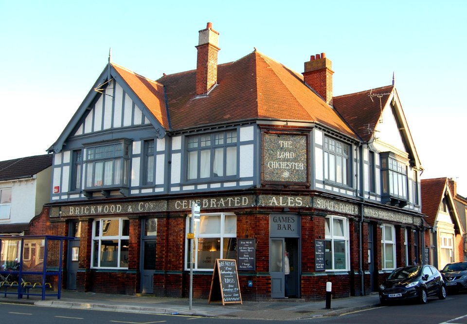 The Lord Chichester pub, Chichester Road, North End, Portsmouth (October 2017)