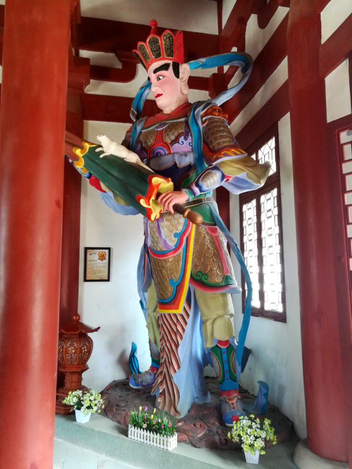 The northern Vaiśravaṇa, Lingsheng Temple