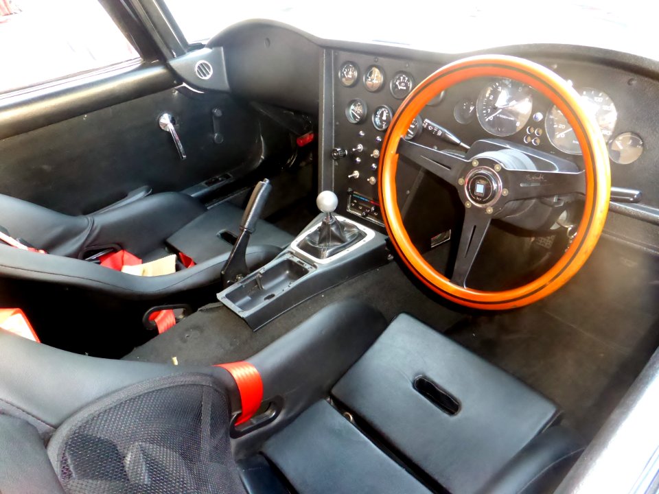 The interior of roadster Ryuhi Final ver.Shelby Racing No.33 machine