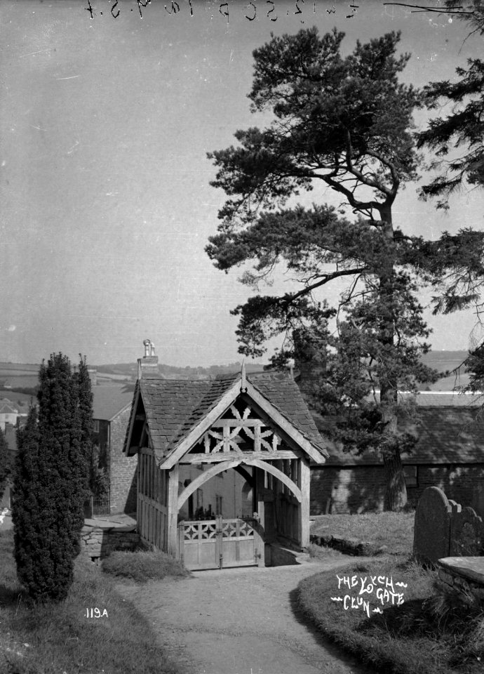 The lych gate Clun (1293943)