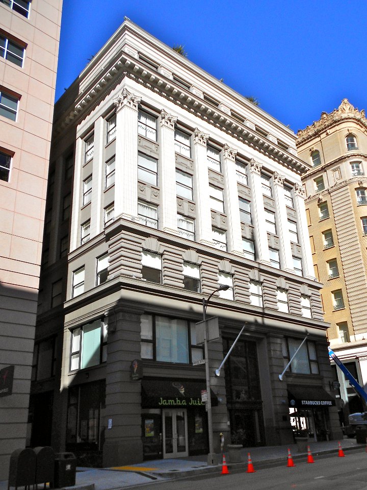 The Montgomery 74 New Mont SF