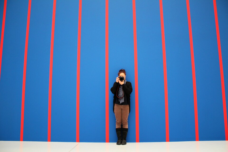 Photographer blue red