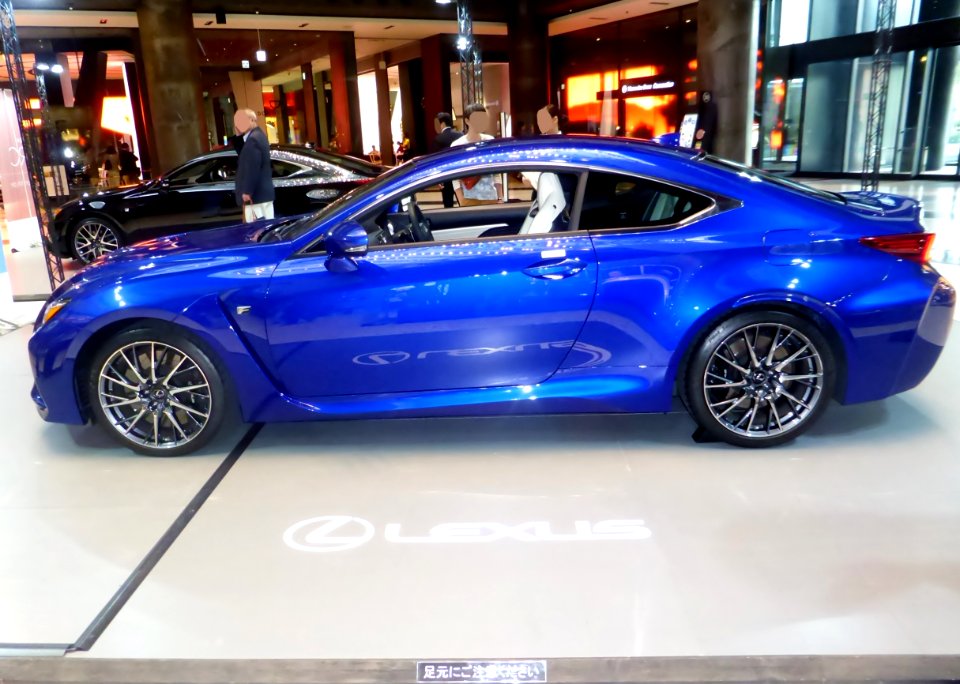 The leftside of Lexus RC F prototype