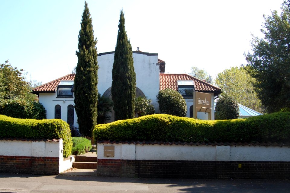 The Little Church (Miracles Beauty Spa and Fitness Centre), 51 Anglesey Road, Alverstoke, Gosport (April 2019) (1)