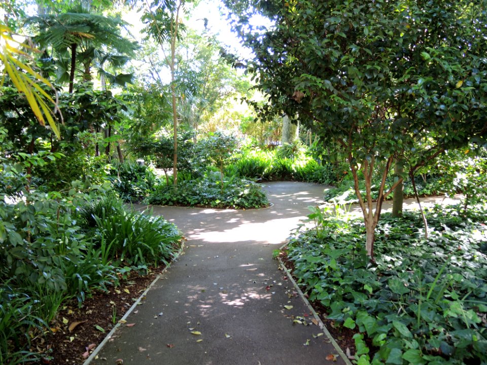 The Gardens at Bishops See (Bishop's House, Perth) 03 (E37@OpenHousePerth2014)