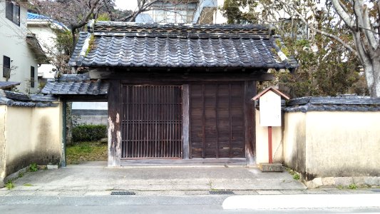 The gate of the old Kankuro Nonomura's house in Chofu