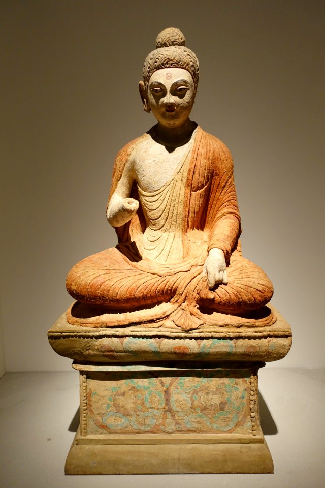 The First Sermon at Sarnath, Shorchuk, Kirin Cave, probably 8th century AD, painted clay - Ethnological Museum, Berlin - DSC01774
