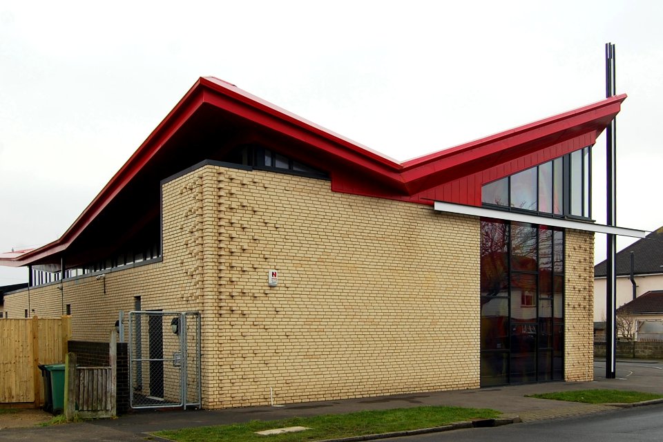 The Gateway Centre (Gateway Christian Church), Lottbridge Drove, The Hydneye, Eastbourne (February 2019) (2)
